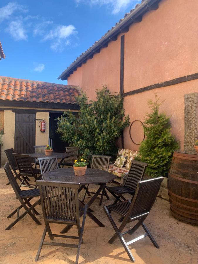 Casa Rural Dos Reales San Cristobal de Boedo Eksteriør billede