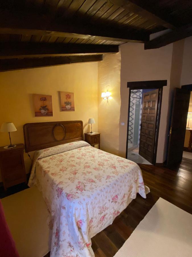Casa Rural Dos Reales San Cristobal de Boedo Eksteriør billede