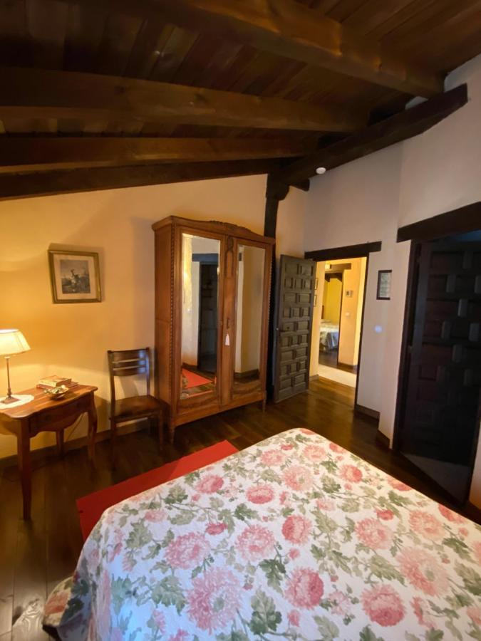Casa Rural Dos Reales San Cristobal de Boedo Eksteriør billede