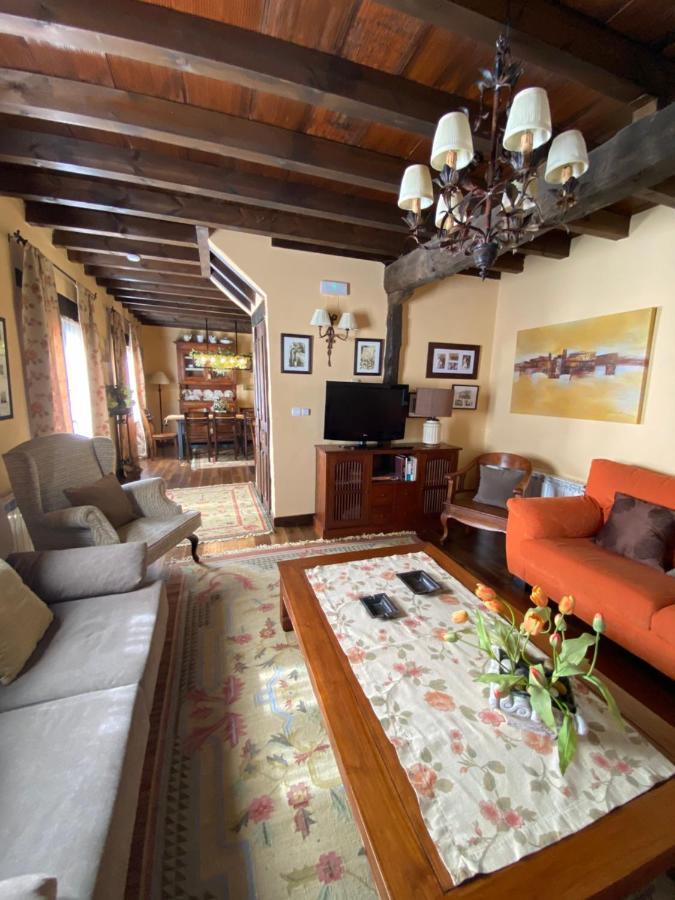 Casa Rural Dos Reales San Cristobal de Boedo Eksteriør billede
