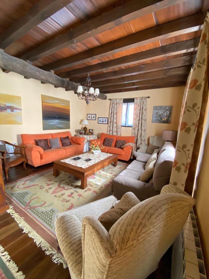 Casa Rural Dos Reales San Cristobal de Boedo Eksteriør billede