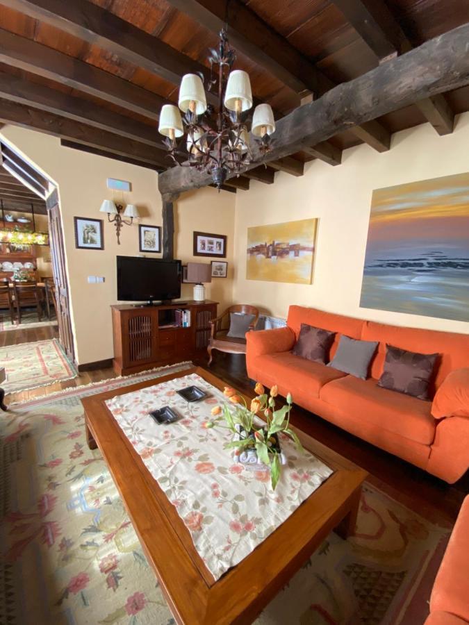 Casa Rural Dos Reales San Cristobal de Boedo Eksteriør billede