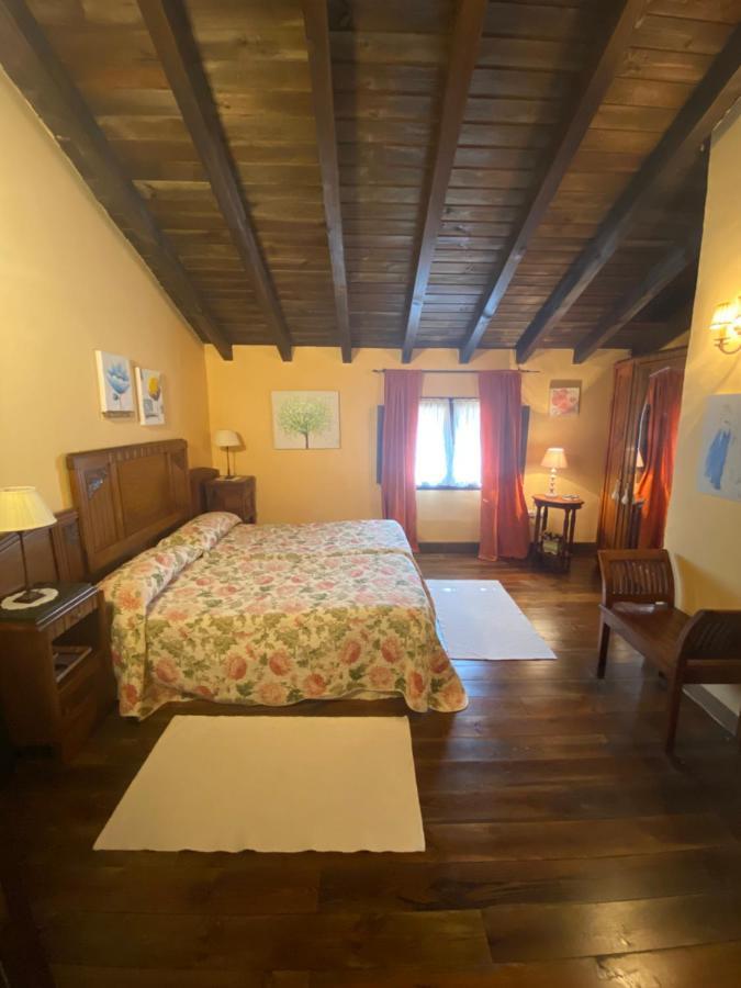 Casa Rural Dos Reales San Cristobal de Boedo Eksteriør billede